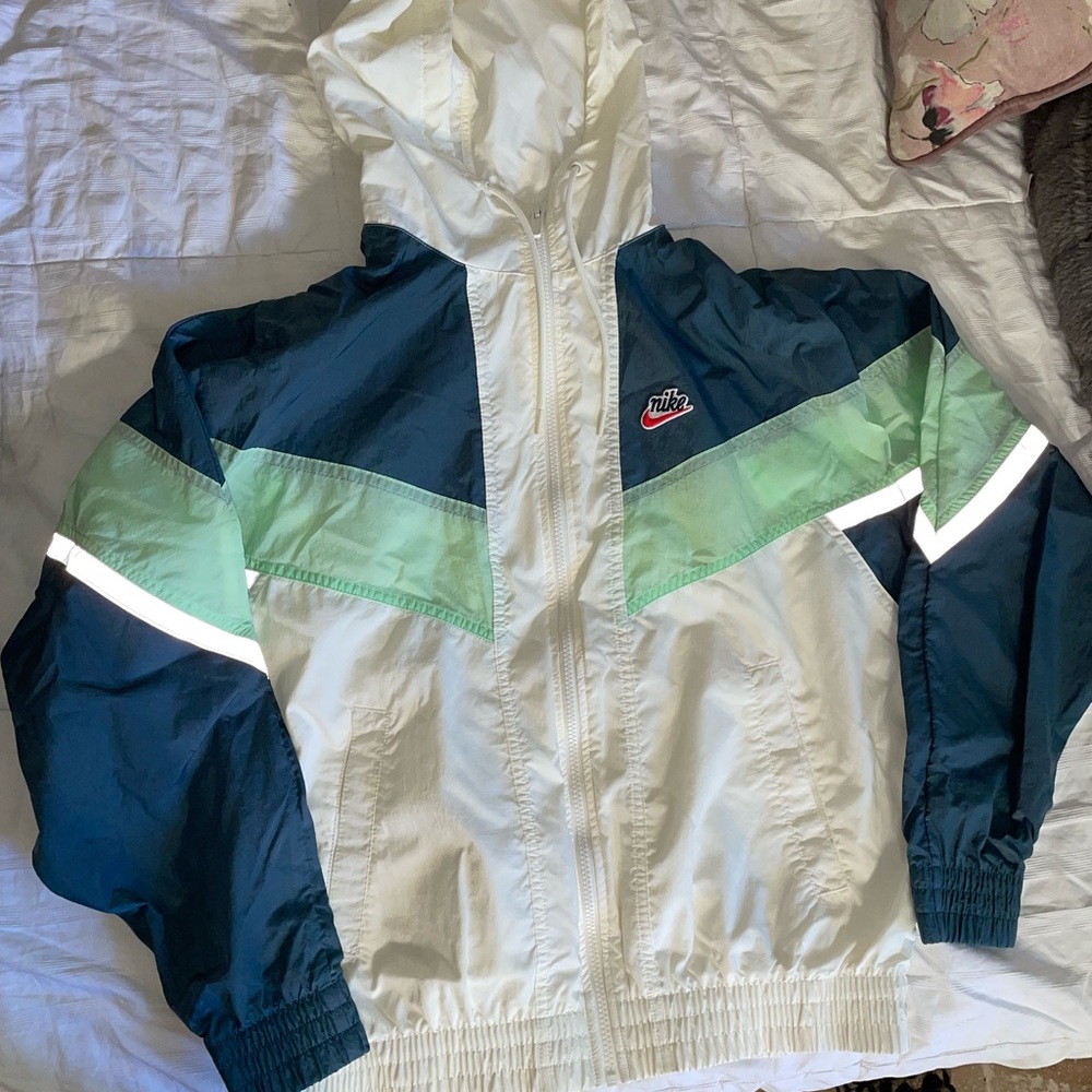 Nike windbreaker